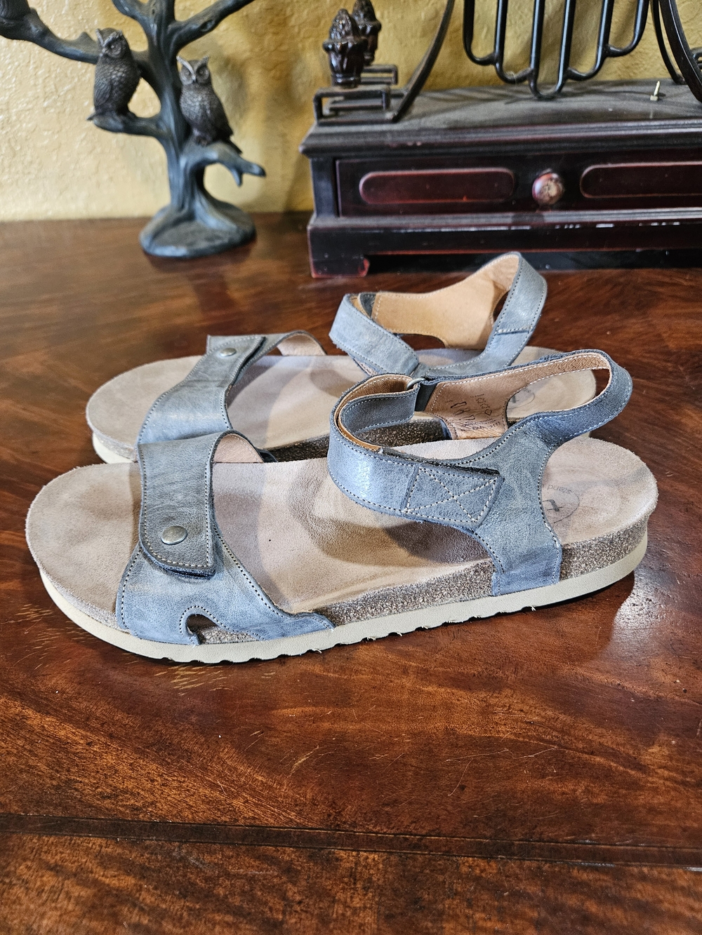 Taos Footwear Women's Luvie Steel Sandal 11-11.5 M US 42